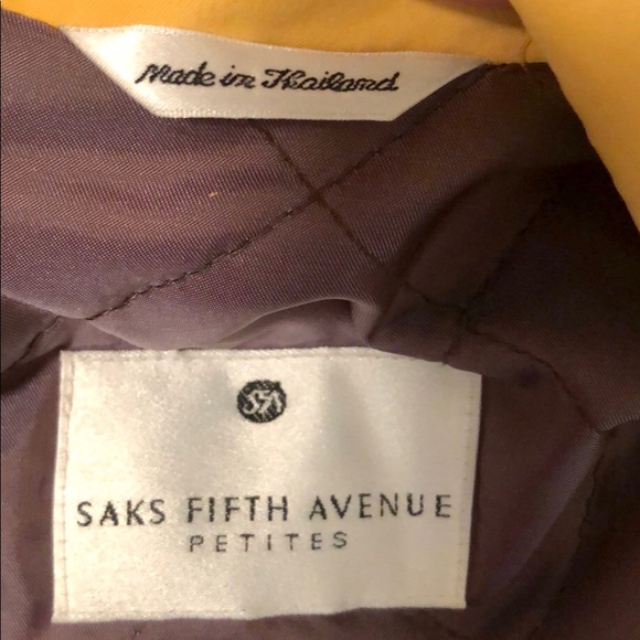 Saks Fifth Avenue petite medium yellow coat. - Picture 3 of 3